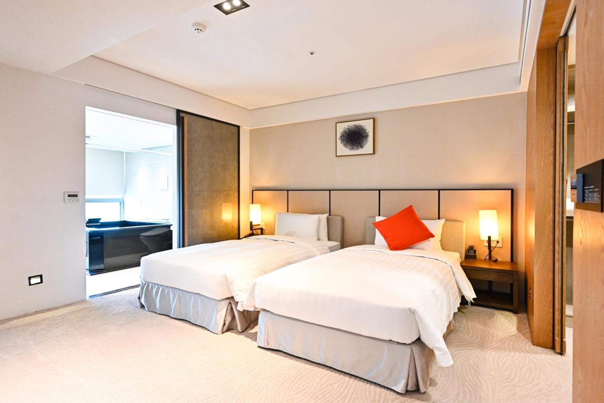 Yun Estate Hotel Tamsui Bagian luar foto